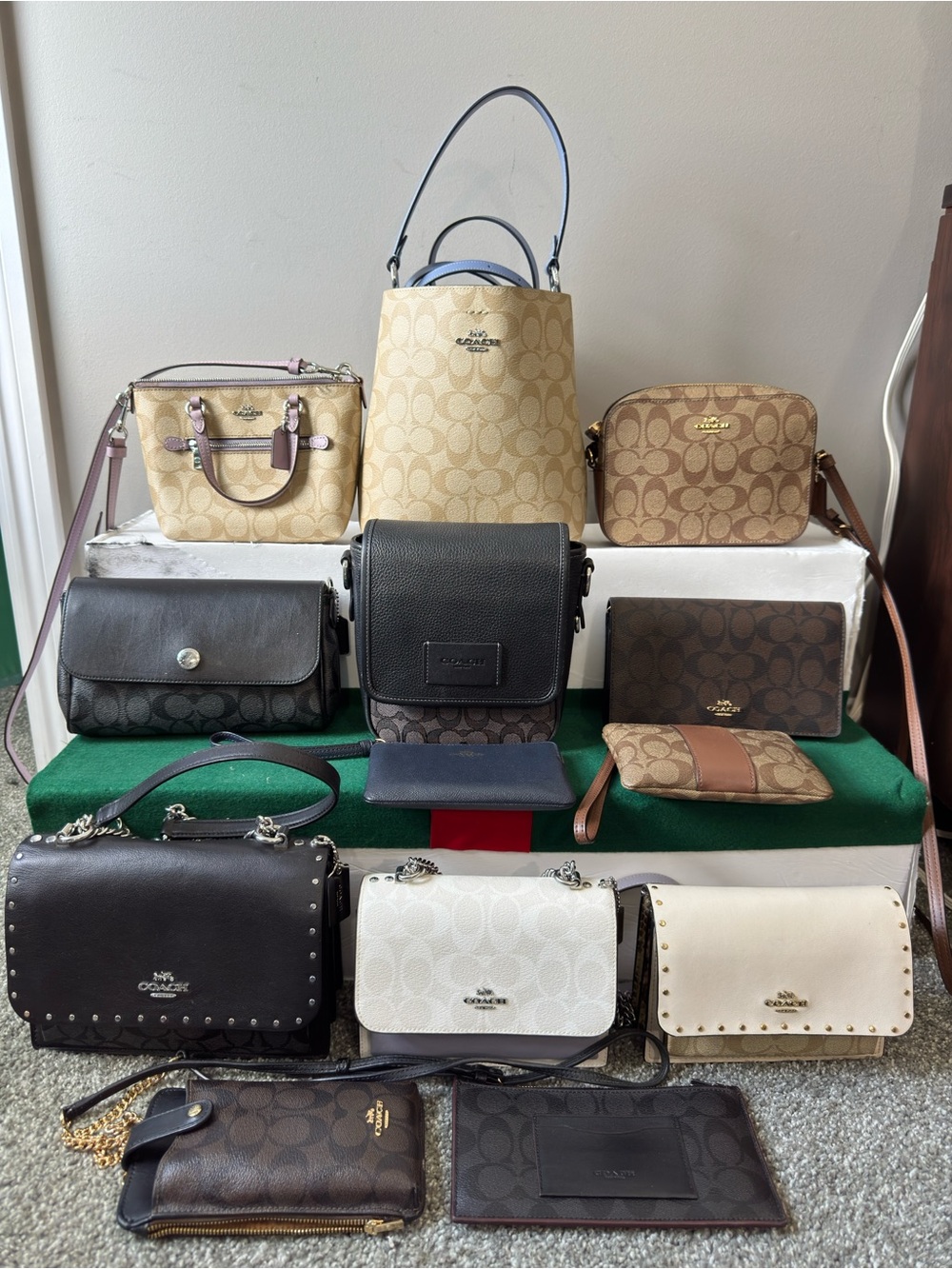 Authentic !Coach Assorted Crossbody & Wallet Set in Tan, Brown, Black & Cream👜👛👝